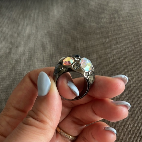 Chunky Ring with Stones - Picture 5 of 8